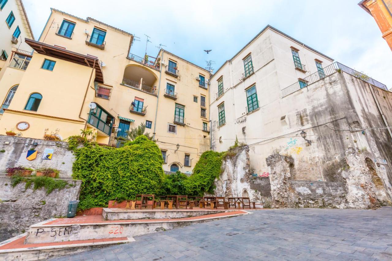 Starhost - Terazza Barbuti Apartamento Salerno Exterior foto